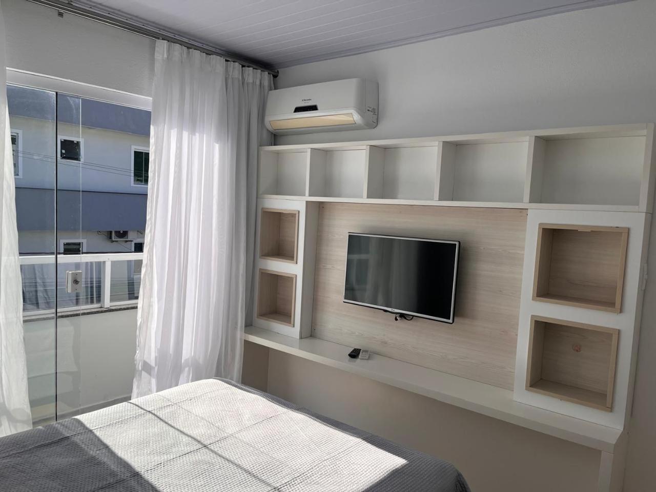 Apartamento De 1 Em