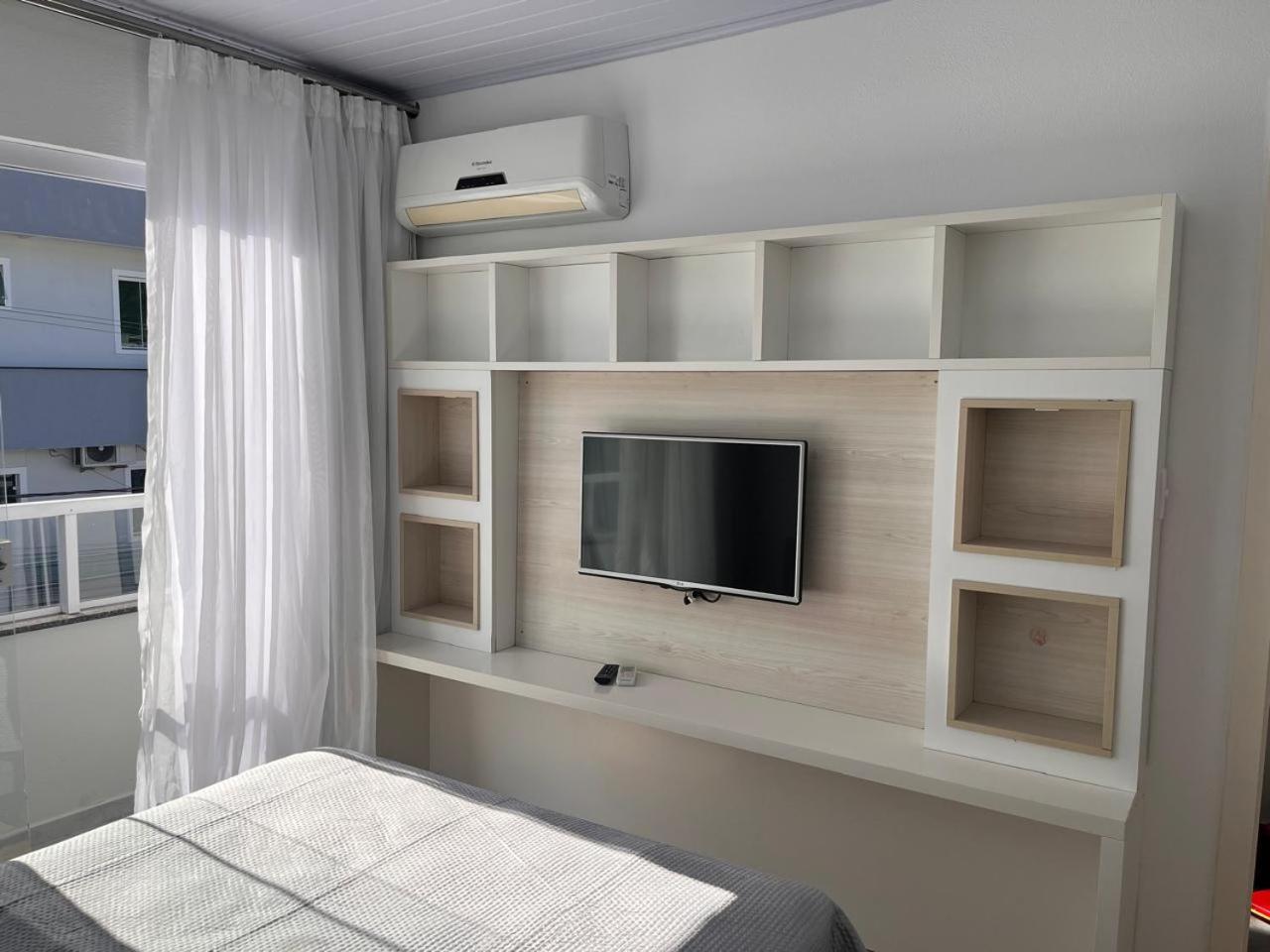 Apartamento De 1 Em
